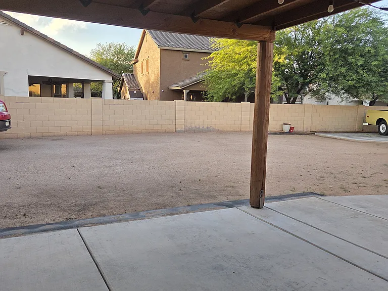 512 W Camino Parrilla — Photo 4