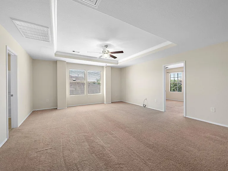 1418 S Maple Dr — Photo 16