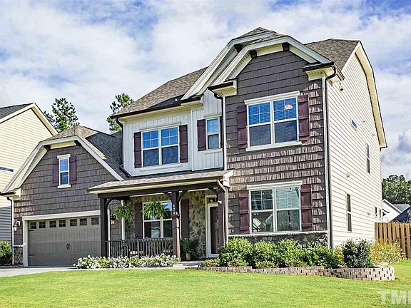 2nd image of 420 Fairy Moss Ln