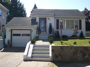 26 Santiago St, Providence, RI 02905