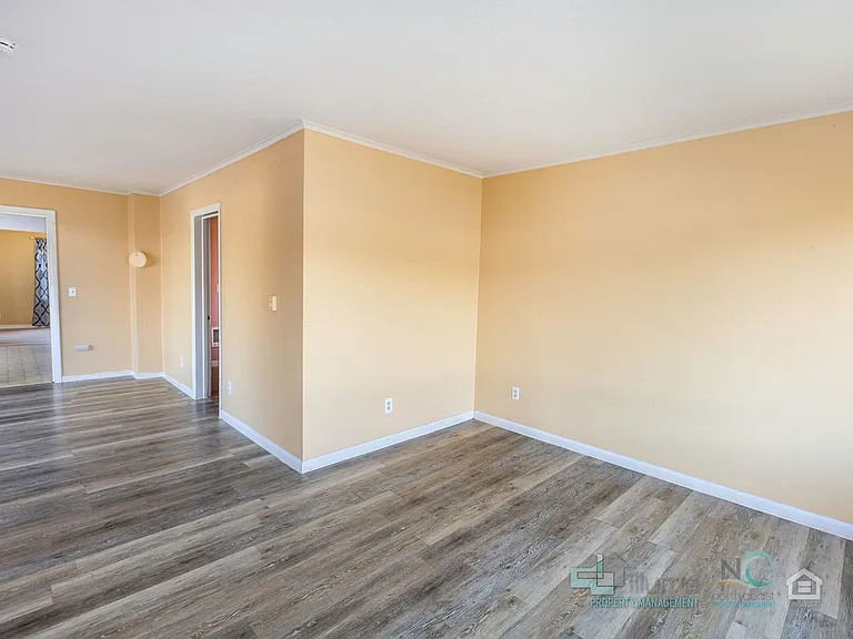 301 Alameda Ave — Photo 14