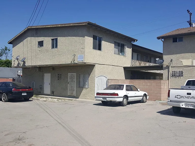 1926-1930 W Jefferson Blvd #30-3 — Photo 8