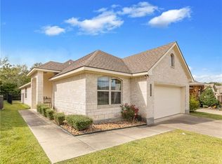 1748 Twin Pond Cir, College Station, TX 77845
