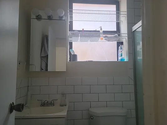 Rented by Chartwell Manhattan Realty | media 25