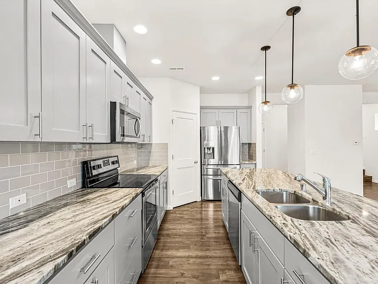 9966 Dain St SE — Photo 11