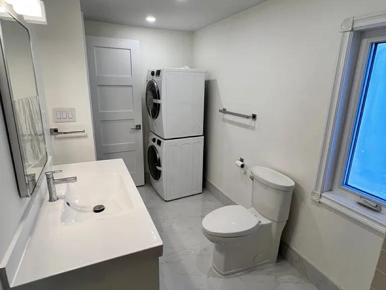 55 Creekwood Dr #UPPER — Photo 12