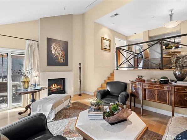 24 Canyon Island Dr, Newport Beach, CA 92660