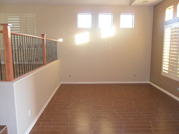 4th image of 2868 N 151st Ave