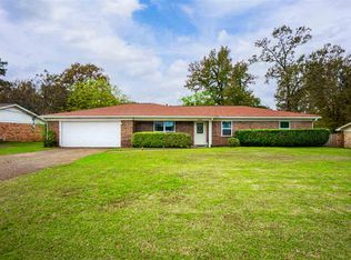 3105 Gilmer Rd, Longview, TX 75604