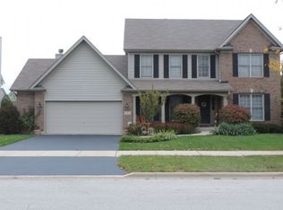 218 Arbor Ridge Dr, Montgomery, IL 60538