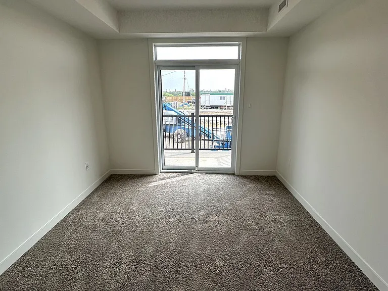 824 Woolwich St #175 — Photo 21