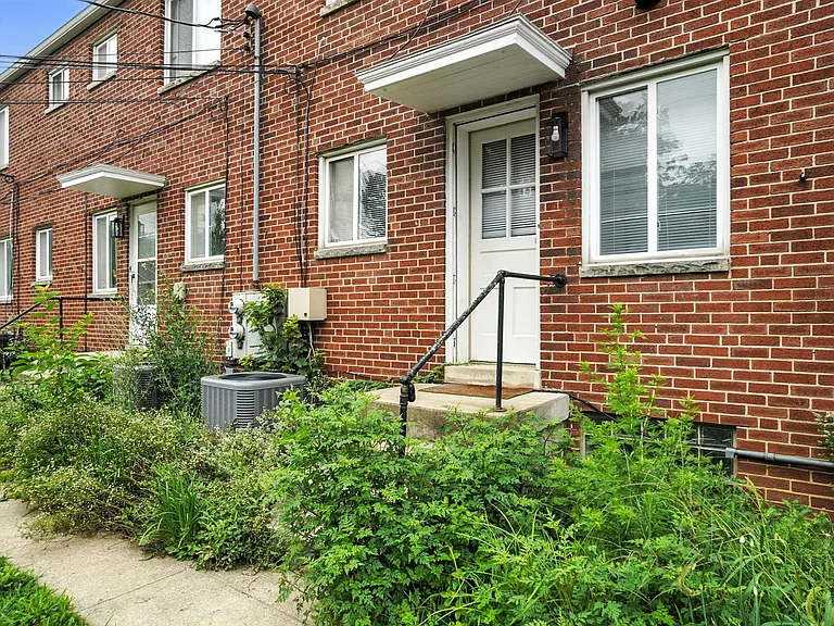 1662 Elmwood Ave — Photo 44