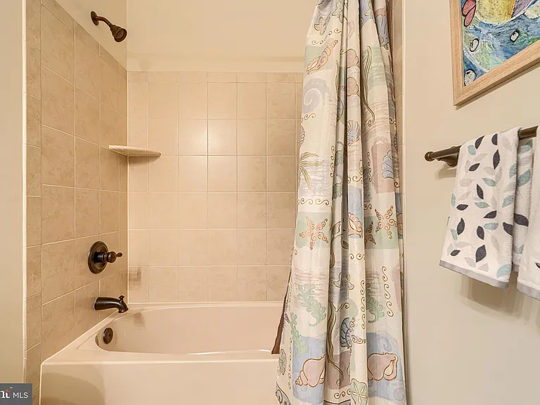 1319 Martin Meadows Dr — Photo 106