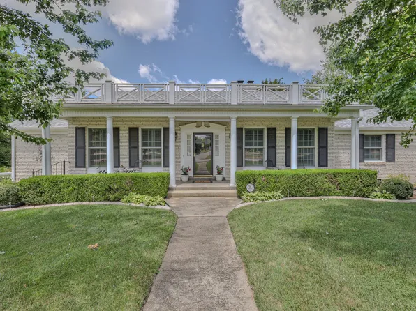 2003 Riverview Dr, Murfreesboro, TN 37129