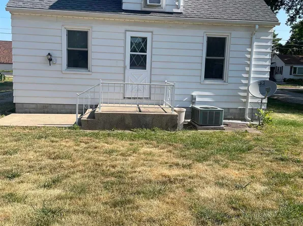 306 Elm St, North Pekin, IL 61554