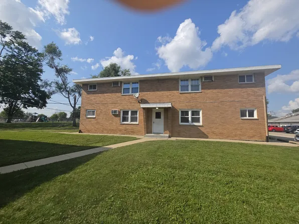 398 Roy Ave APT 14, Bourbonnais, IL 60914