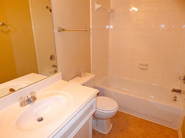 860 Rock Harbor Ln — Photo 11