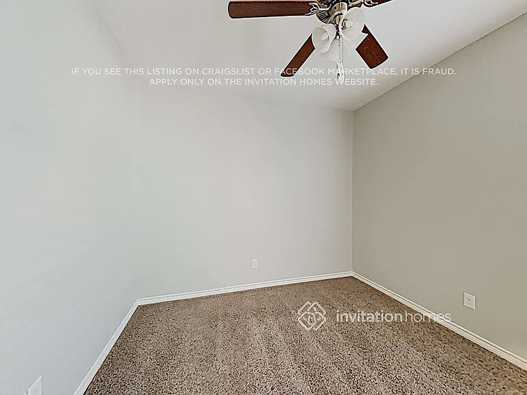 724 Lake Sierra Way — Photo 13