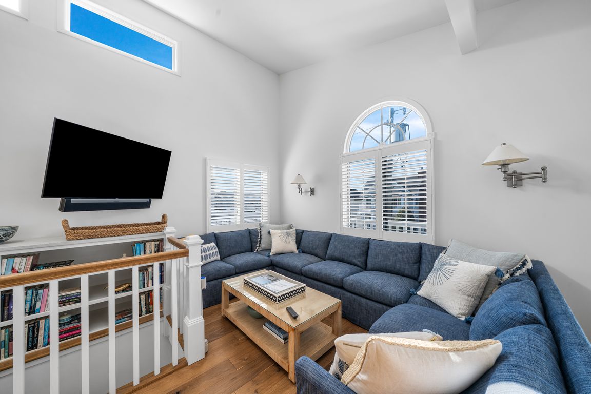 next background image