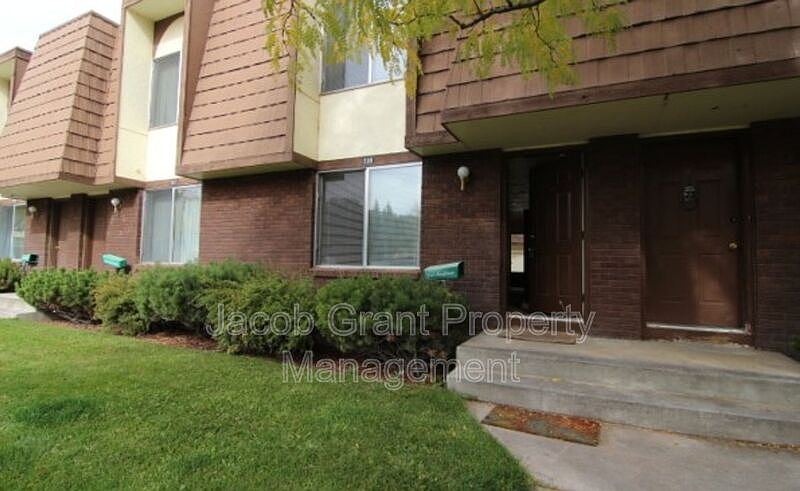 1st image of 735 Whittier St