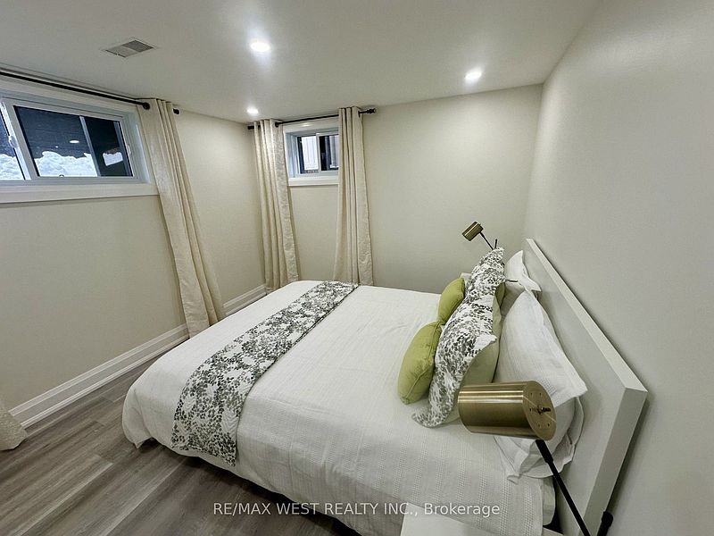 Toronto House for rent - 2 Bedrooms — photo 6