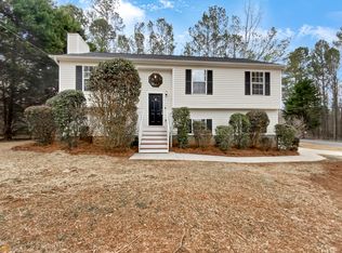 35 Pine Shadows Ct, Dallas, GA 30157
