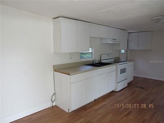 4th image of 16942 Bay Ave