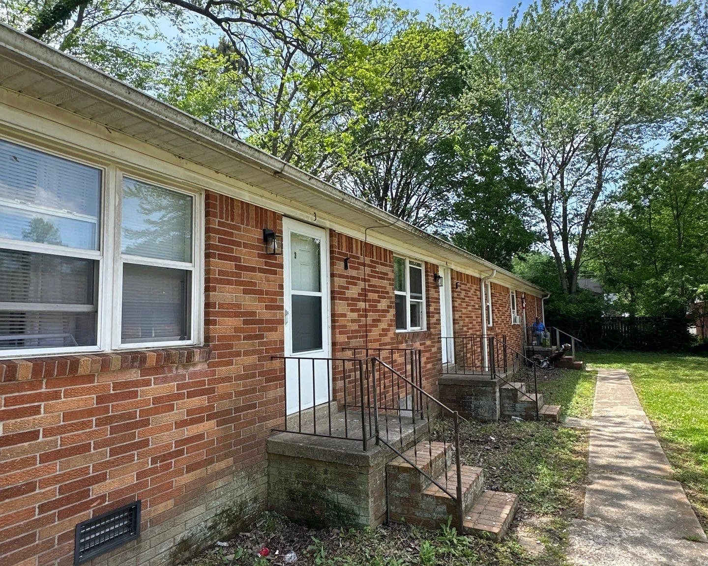 811 Scott #5, Brownsville - Unit 1 — Photo 2