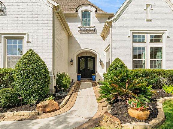 5th image of 2343 Bottlebrush Ln