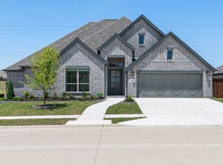 10480 Gray Hills Dr, Fort Worth, TX 76126