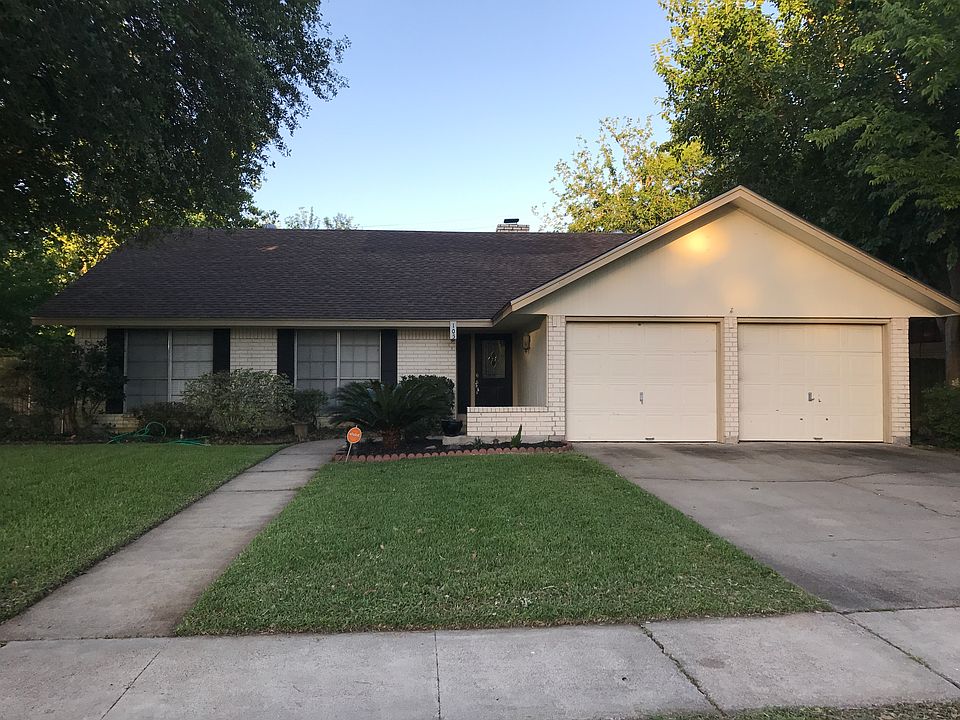 1st image of 105 Shiloh Dr