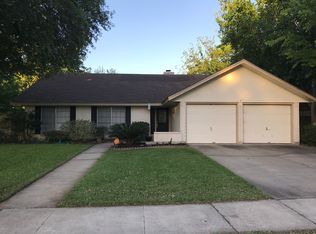 105 Shiloh Dr, Victoria, TX 77904