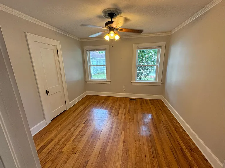 212 Whitehall Rd — Photo 10