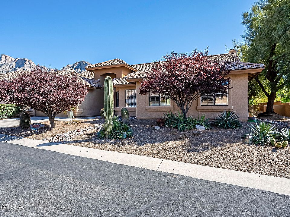 1st image of 1520 E Sonoran Desert Dr
