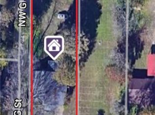 718 W Central Ave #12, Bentonville, AR 72712
