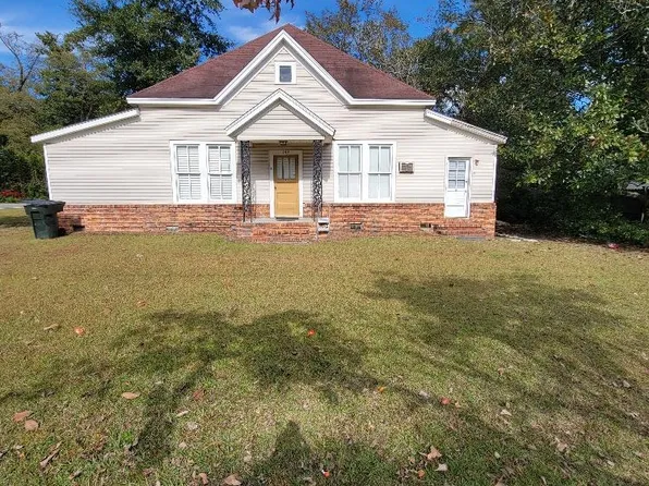 349 Savannah Ave #B, Statesboro, GA 30458