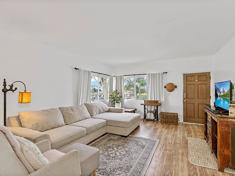 1024 Loring St #15 — Photo 3