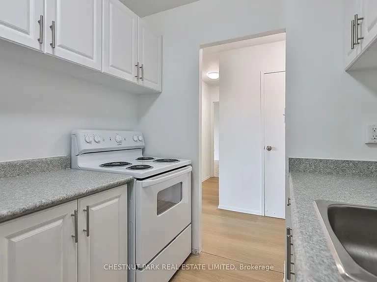 888 Glen St #525 — Photo 9