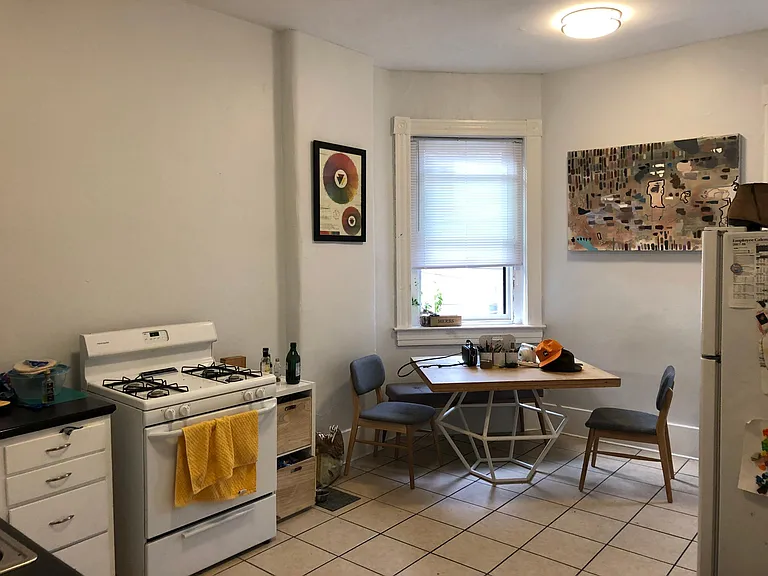 219 W Hill St #2 — Photo 11