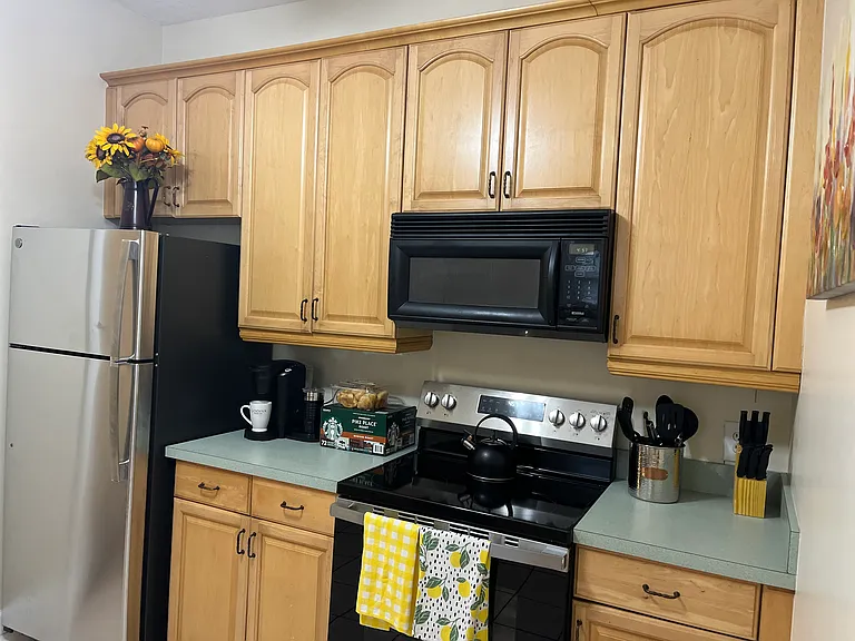 204 E Jean St — Photo 20