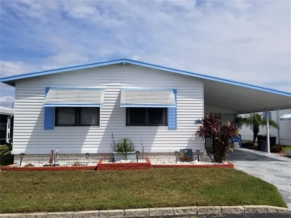 2122 Manoa Dr, Holiday, FL 34691