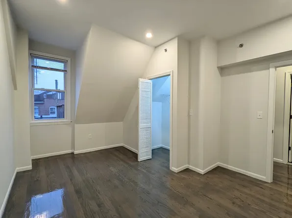 1400 Beacon St APT 4, Brookline, MA 02446