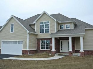 4908 Prestonwood Rd, Perrysburg, OH 43551