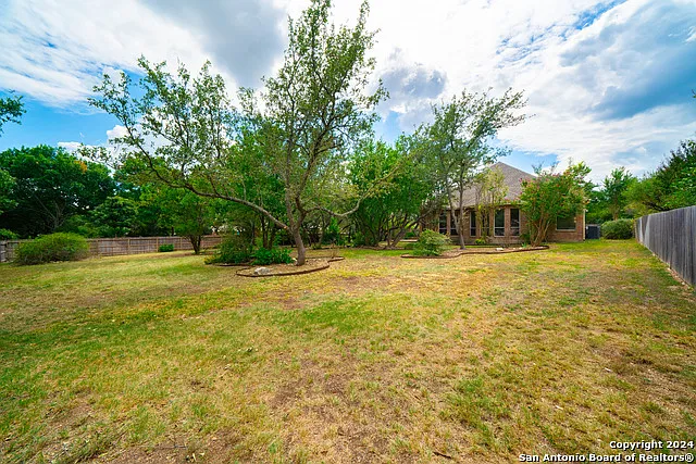 7523 Steeple Dr — Photo 23