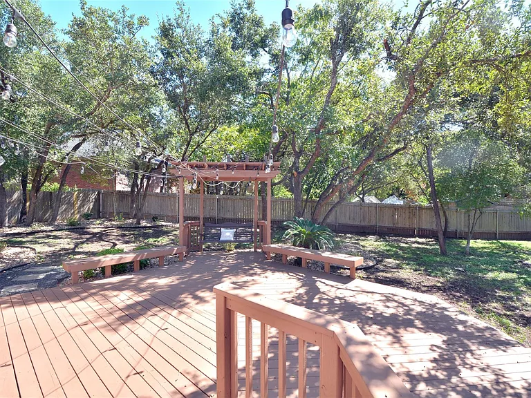 11509 Leon Grande Cv — Photo 30