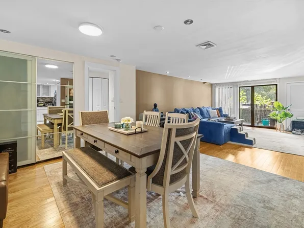 30 Revere Beach Pkwy APT 109, Medford, MA 02155
