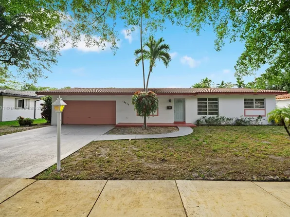 14515 Mahogany Ct, Miami Lakes, FL 33014