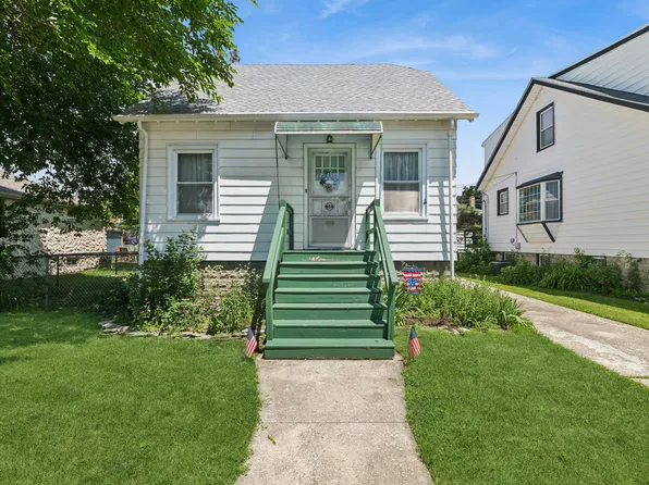 6948 W Berwyn Ave, Chicago, IL 60656