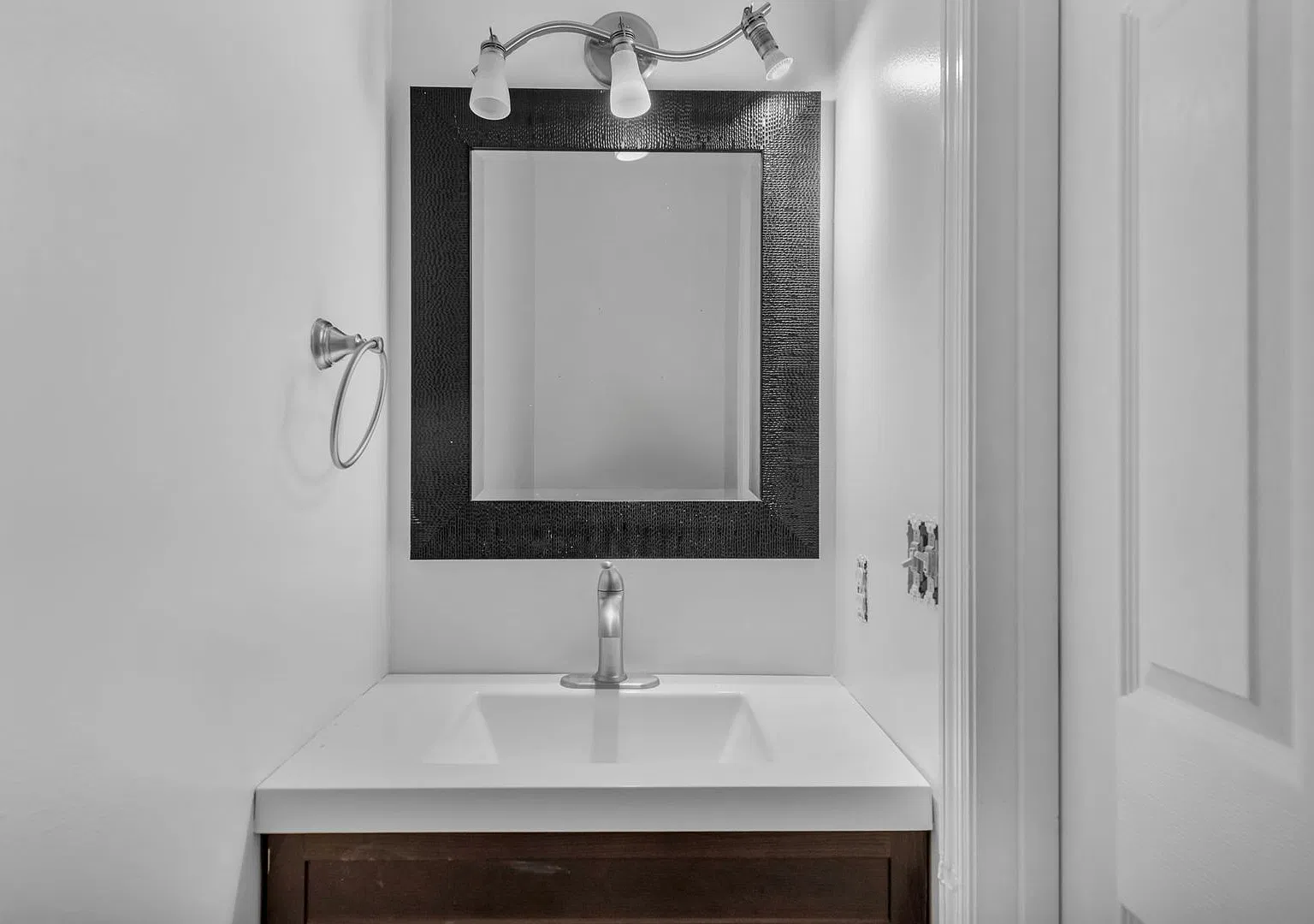 Lebanon- Beautiful 3 bed 2.5 bath home — Photo 4