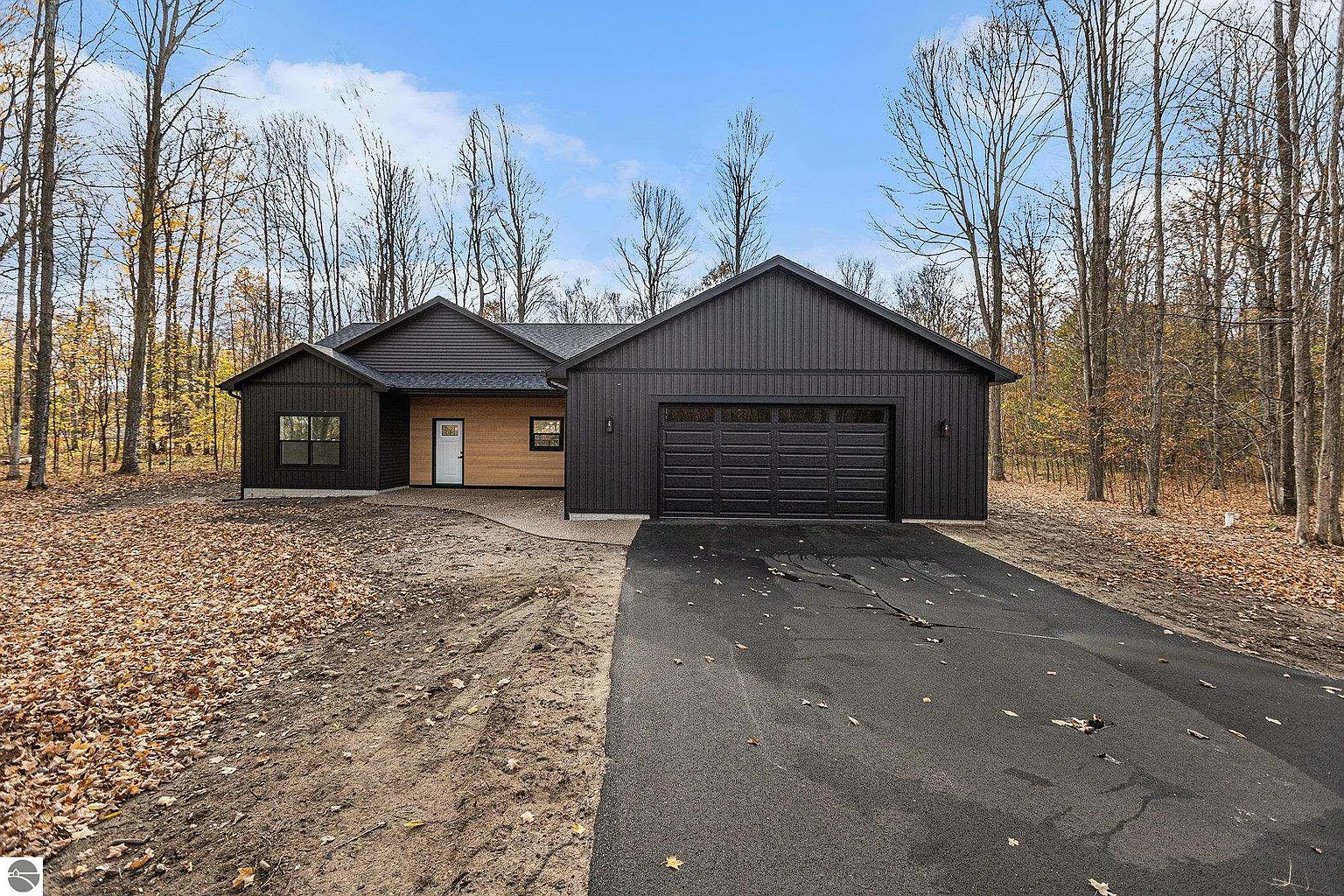 2750 Crimson King Dr photo 1